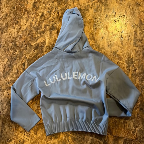 Lululemon Shaped Jacket Expression in Sterling - Picture 3 of 4